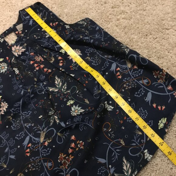 Vero Moda Floral Print Keyhole Sleeveless Blouse - Picture 14 of 14